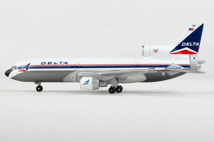 1/500 Daron Delta L-1011-250 5813-2