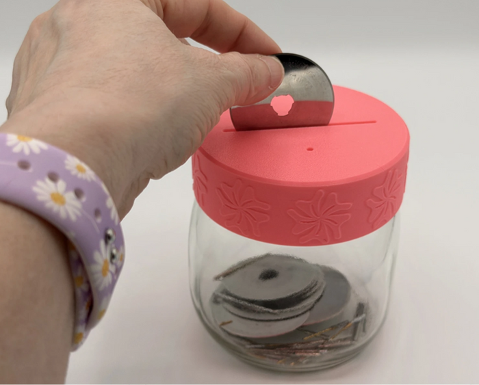 Blade CAPture Jar Top