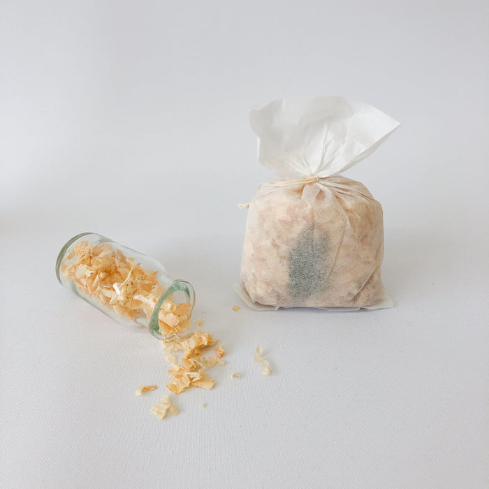 Japanese Spa Hinoki Flake 2 sacks - tortoise general store