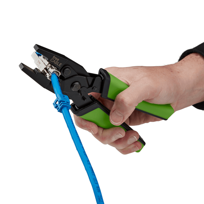 trueCABLE Parallel Crimping Tool Field Term Plug In Use