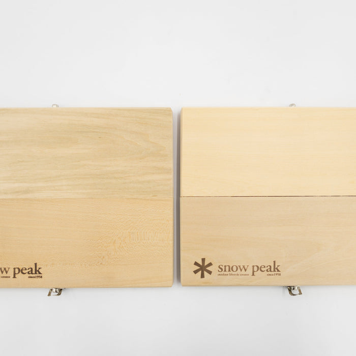 Snow Peak Cutting Board & Knife Set (M) | Tortoise General Store